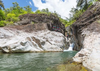 canyon aquatique saut toboggan